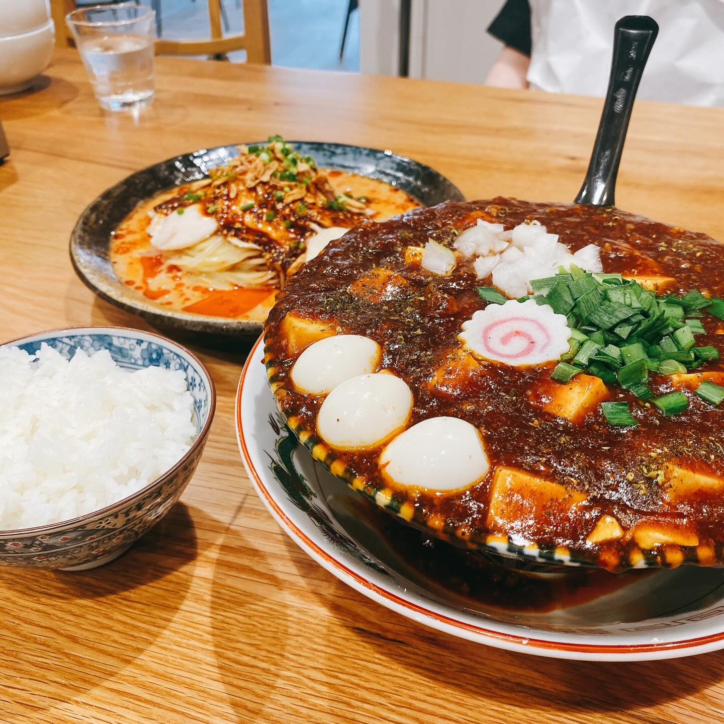 【投稿の最後に特典情報あり🎁】奥浅草のラーメン屋、鶏とだし はなれの黒麻婆麺と豆乳冷やし担々麺