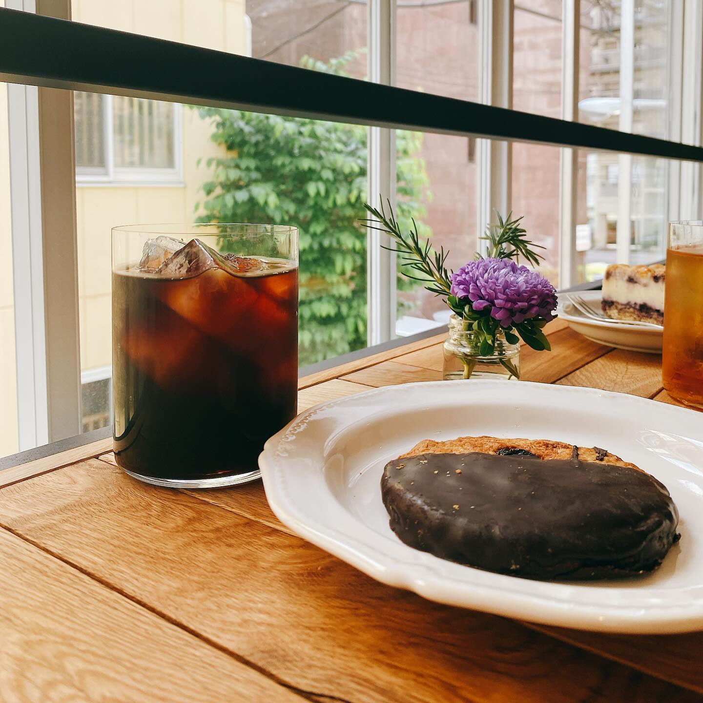 蔵前のカフェ、アトミヨソワカ蔵前店のクッキー チョコラムレーズン