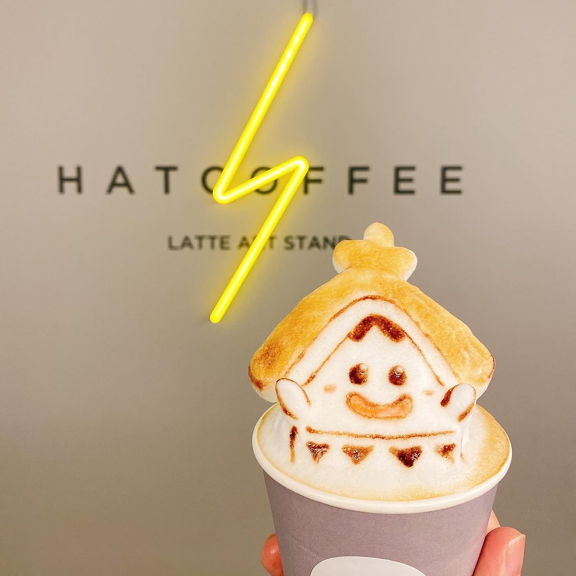 【閉店】浅草のラテアートスタンド、Hat Coffee Latteart Standの3Dラテアートキャラメルラテ